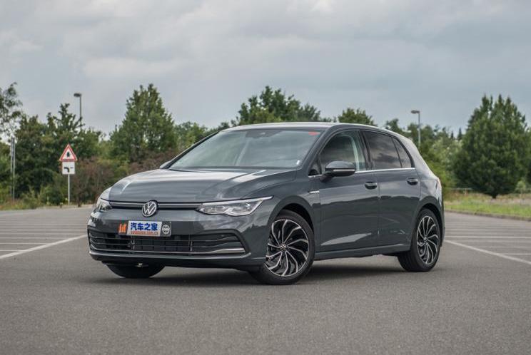 Tesla, Volkswagen, Golf, Model Y, exploring songs