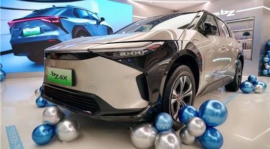 Toyota, Saina, Honda, Volkswagen and Fenglanda