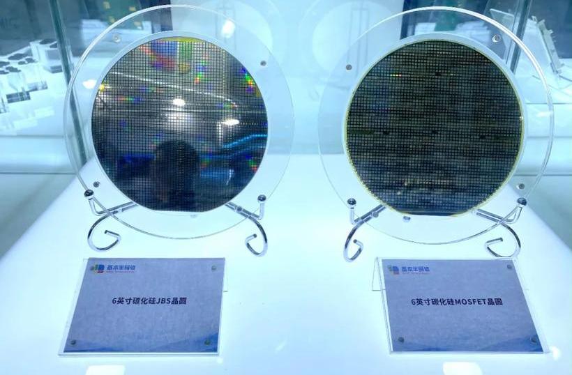 Beijing, Mercedes-Benz, BMW, Volkswagen, Co-creation