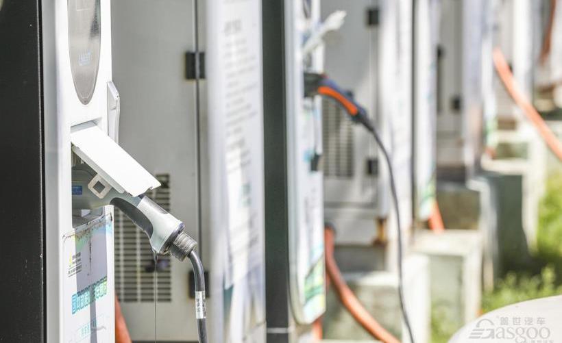 Volkswagen, Mercedes-Benz, Discovery, Tesla