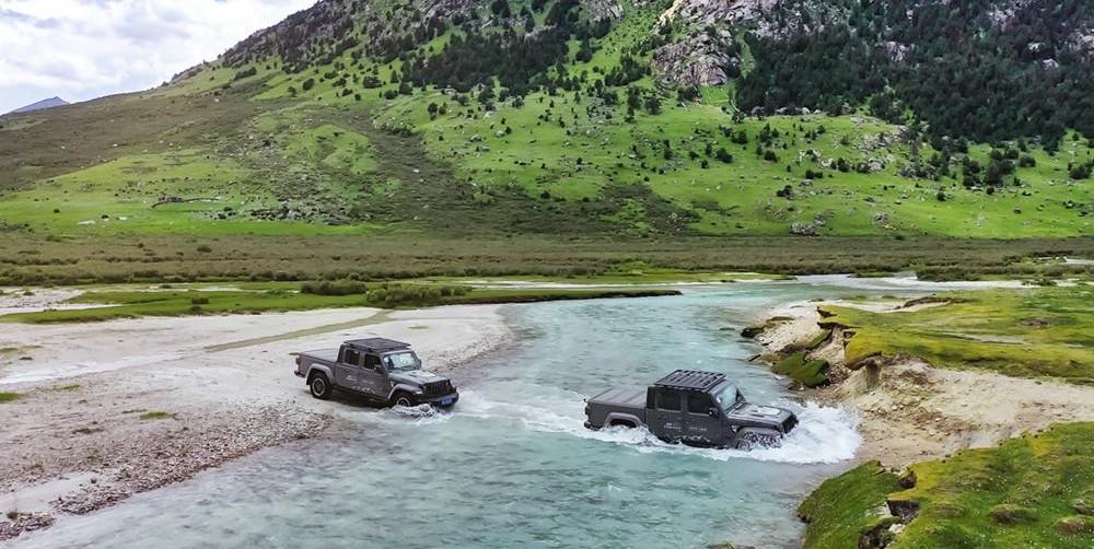 Jeep, concept, gladiator, herdsman 4xe, herdsman