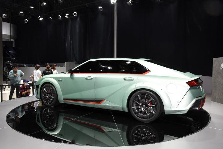 Salon car, Mechelosaurus, Great Wall, Century