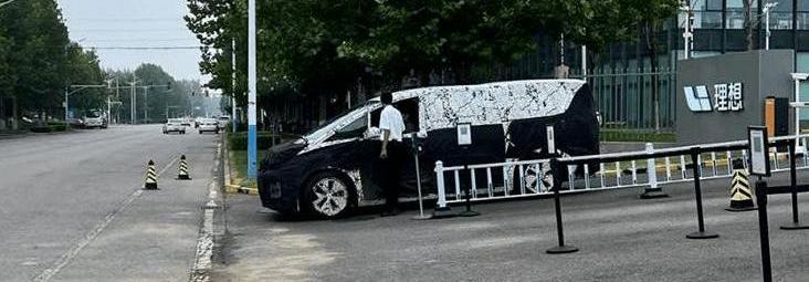 Ideal L9, Tucki, FF 91, Question M5, Aito