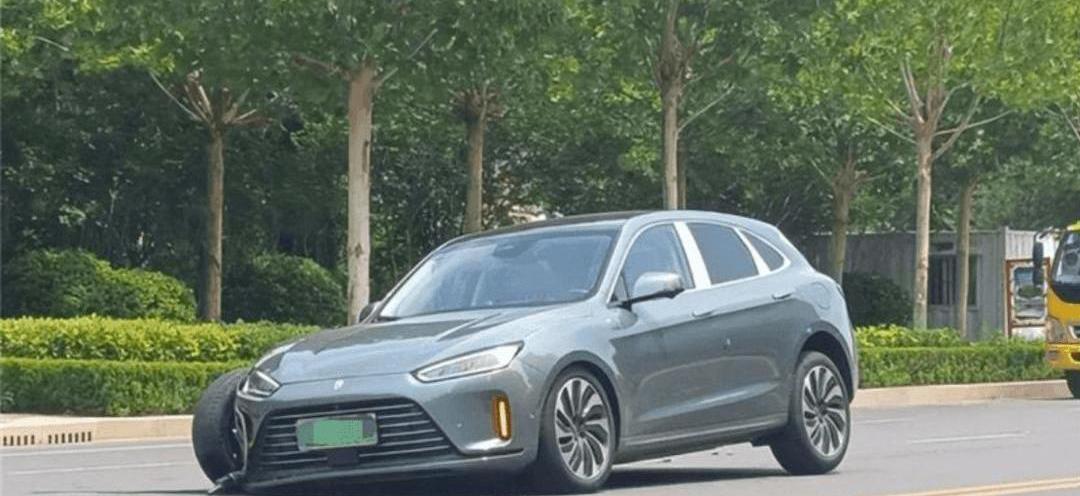 asked M5, Mercedes-Benz, BYD, Seals, Ford