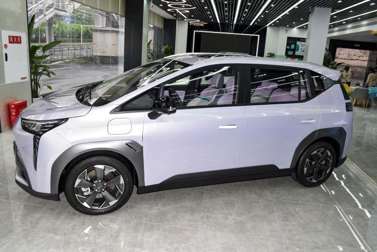 Tesla, Tucki, Ai 'an, BYD, Volkswagen