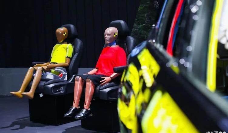 Lingke, Lingke 09, concept