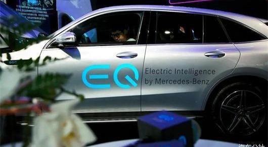 Audi, BMW, Mercedes-Benz, Tesla, Audi A4L