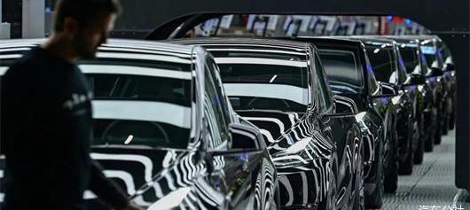 Tesla, Ford, Hechuang, Iron Man, Model 3