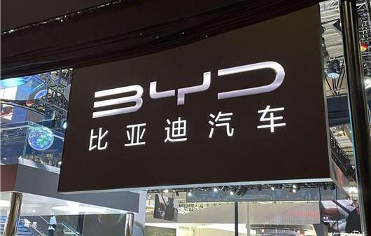 BYD, Tesla, Seal, Han, Model 3