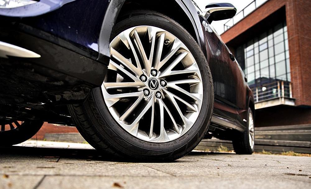 Lexus, Lexus RX, found