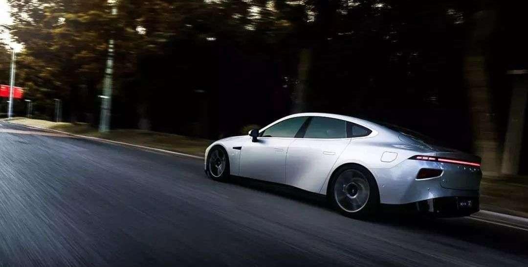 Tesla, Weilai, Tucki, BMW, Audi