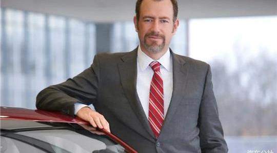 Cadillac, Man, Chevrolet, Tesla, Buick