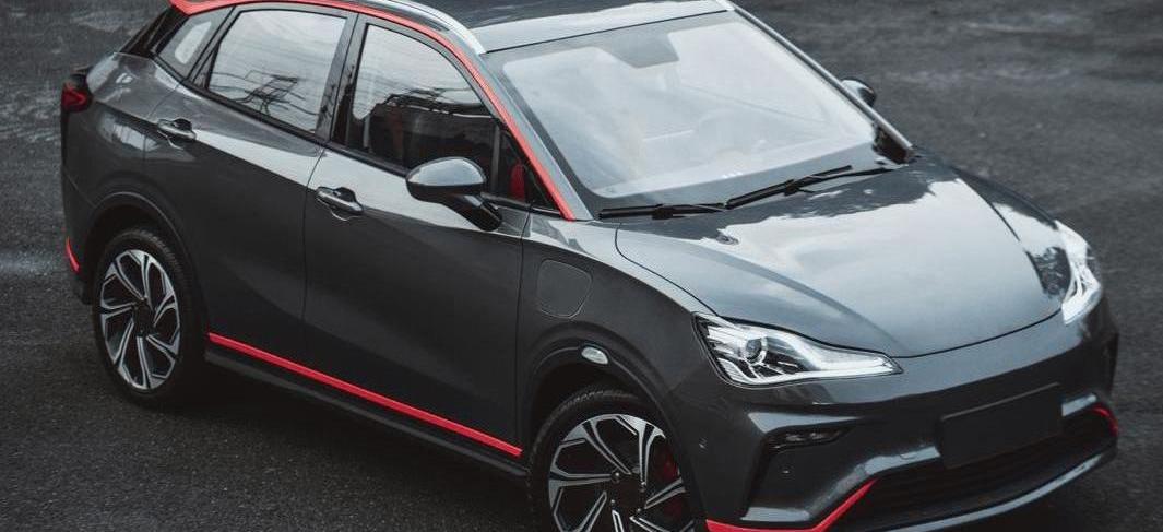 Nezha automobile, Nezha u, Nezha v, Tesla