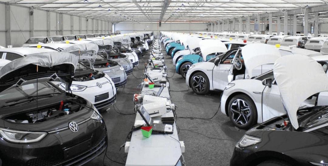 Volkswagen, BMW, Golf, Discovery, Nissan