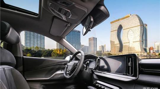 Baojun, Yidong, Emgrand, Volkswagen, Roewe i5