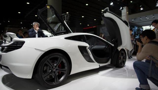 aston martin, Volkswagen, Jaguar, Land Rover, Ford