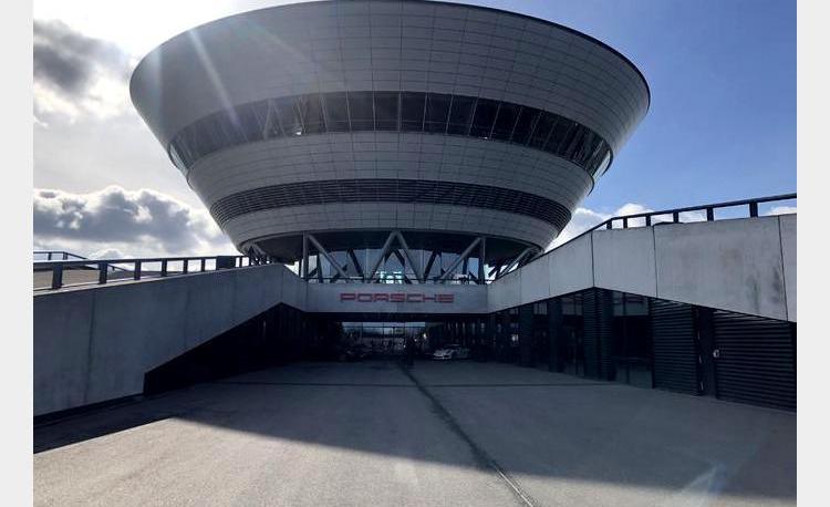 Porsche, Volkswagen, Macan, Taycan, Cayenne