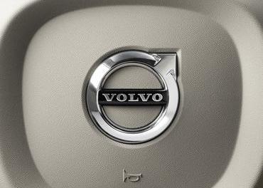 Volvo, Tesla, model 3