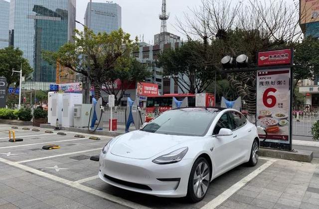 Tesla, Model 3, Weilai, Xiaopeng, BYD