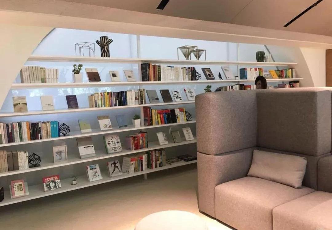 Weilai, Tesla, Tucki, Jianghuai, Weilai ES8