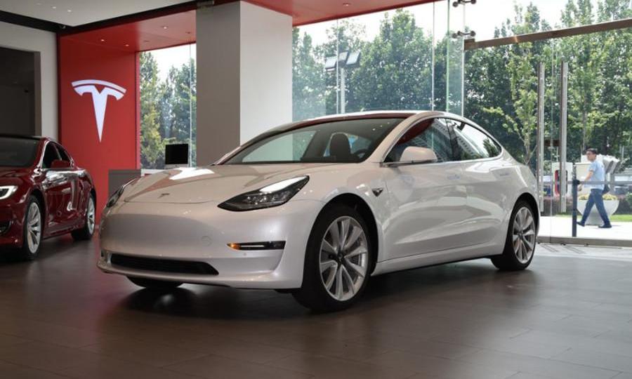 Tesla, Model 3, Nissan