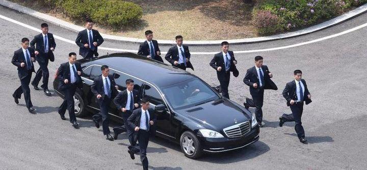 Phantom, Rolls-Royce, Mercedes-Benz, Cadillac, Discovery