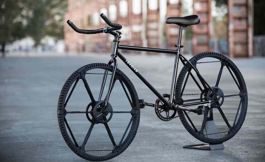 Mercedes-Benz, found