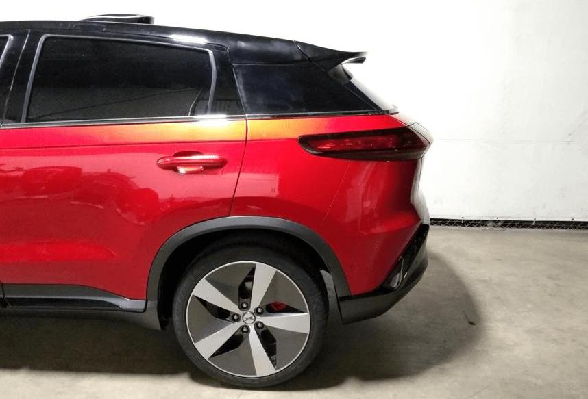 Tucki, discovered Tesla