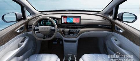 榮威,榮威iMAX8,榮威iMAX8 EV,埃爾法,寶馬5系