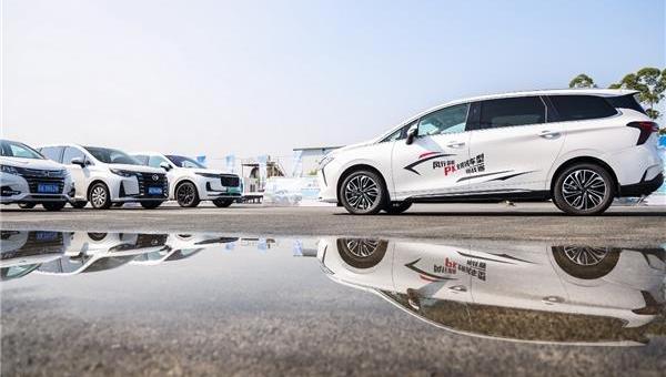 風行游艇,東風風行,東風,傳祺M6,理想ONE