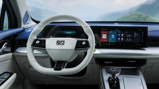 榮威,鯨,鋼鐵俠,理念