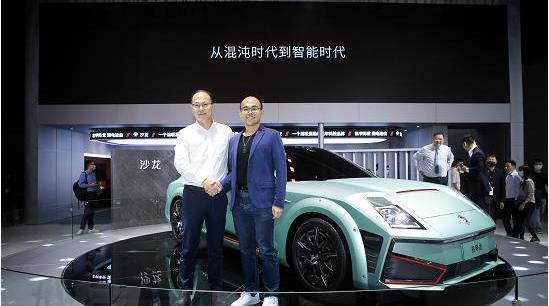 機甲龍,沙龍汽車