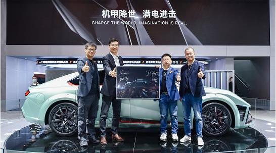 沙龍汽車,長城,機甲龍