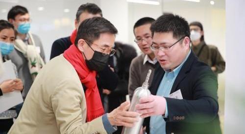 現代,理念